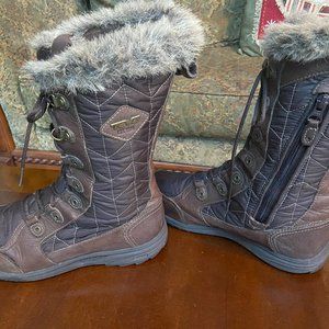 Teva thinsulate waterproof boots